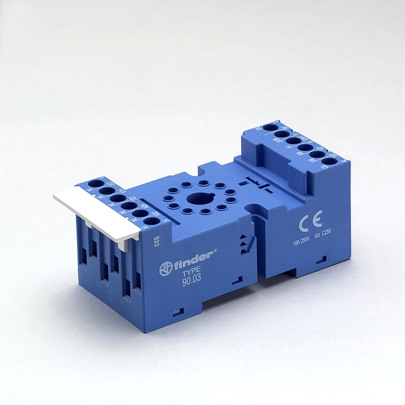 Изображение Finder Розетка с винтовыми клеммами (с зажимной клетью) для реле 60.13, таймера 88.02; применяются модули 86.00, 86.30, 99.02; в комплекте металлическ